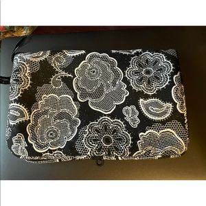 Thirty-One 31 Black White Floral Jewelry Make Up Travel Fold Bag